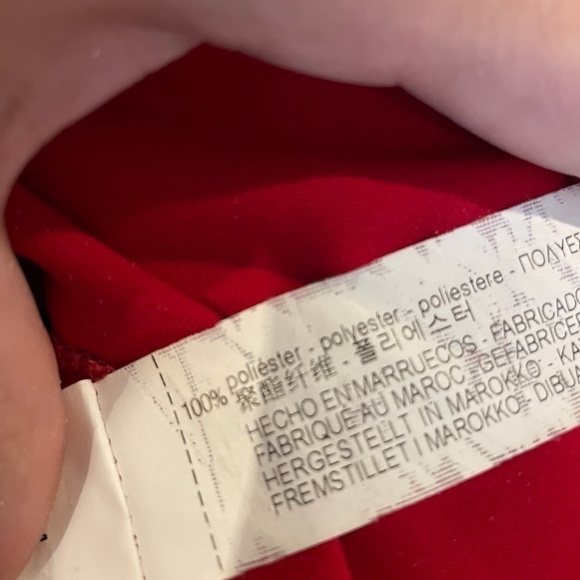 ZARA Red Bell Sleeve Blouse 🤍 - Picture 5 of 8